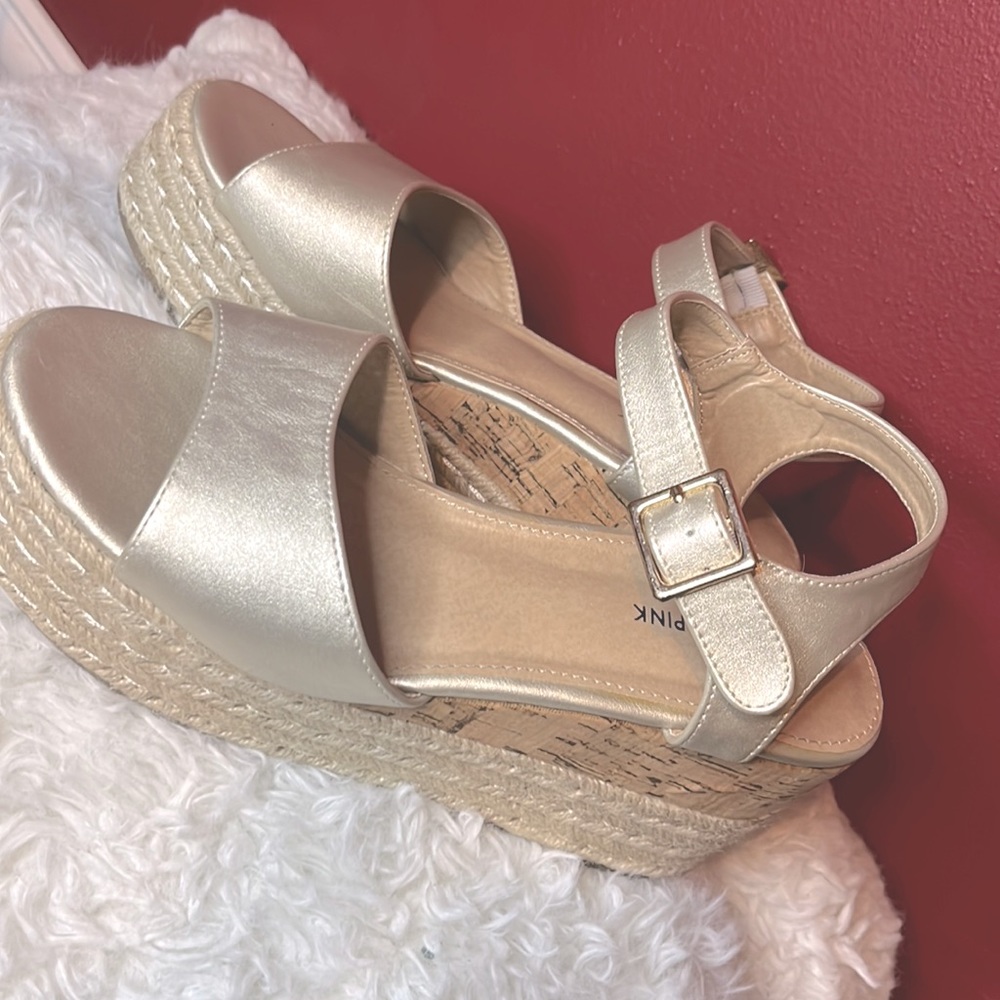 Wore these to a wedding and they’ve been just sitting in my closet